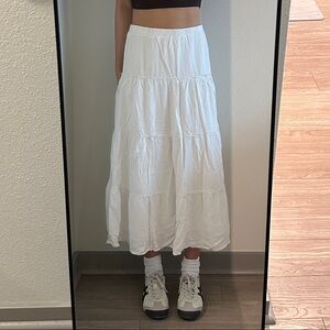 Brandy Melville John Galt White Izzy Maxi Skirt